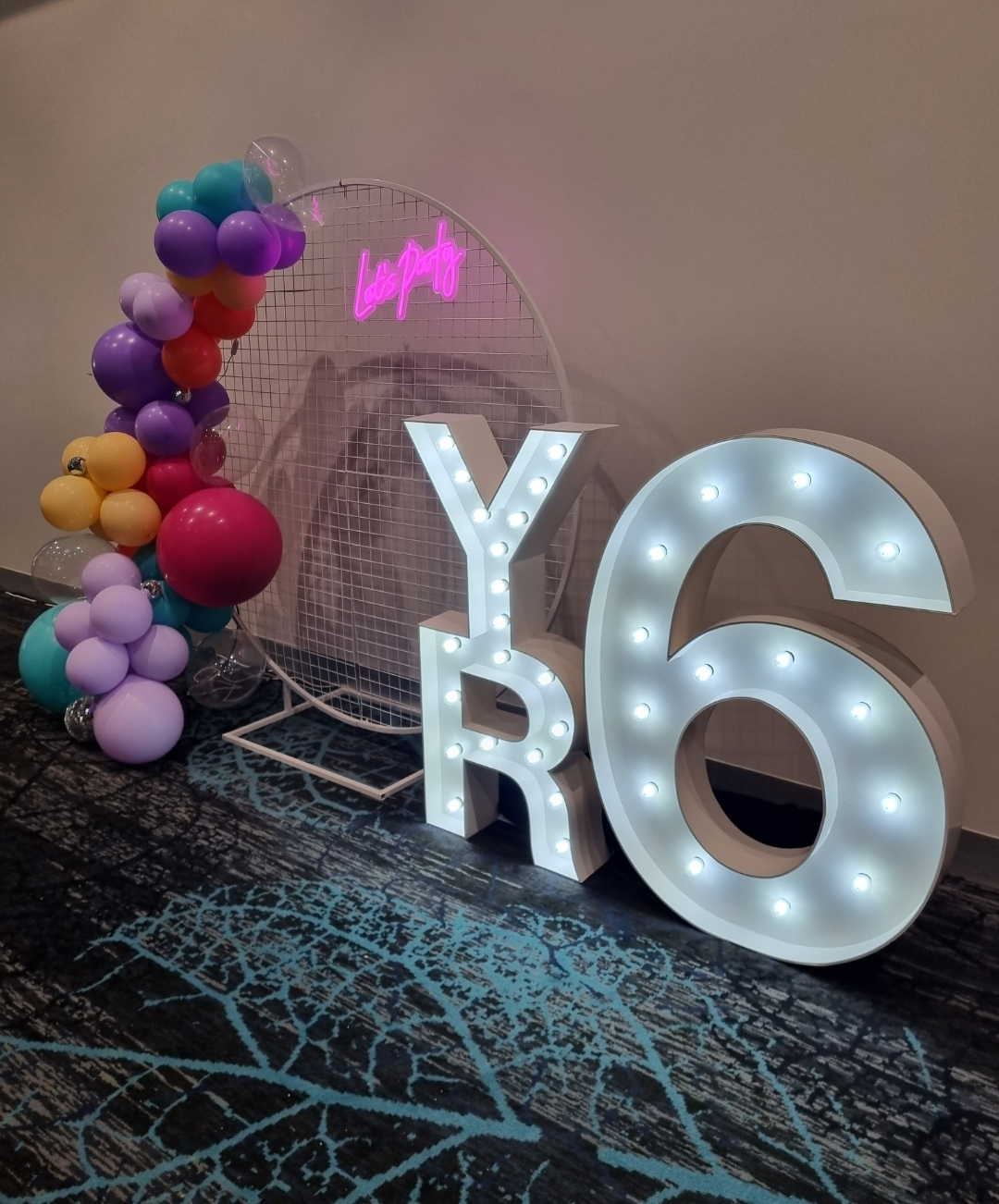 Light Up Letters YR6